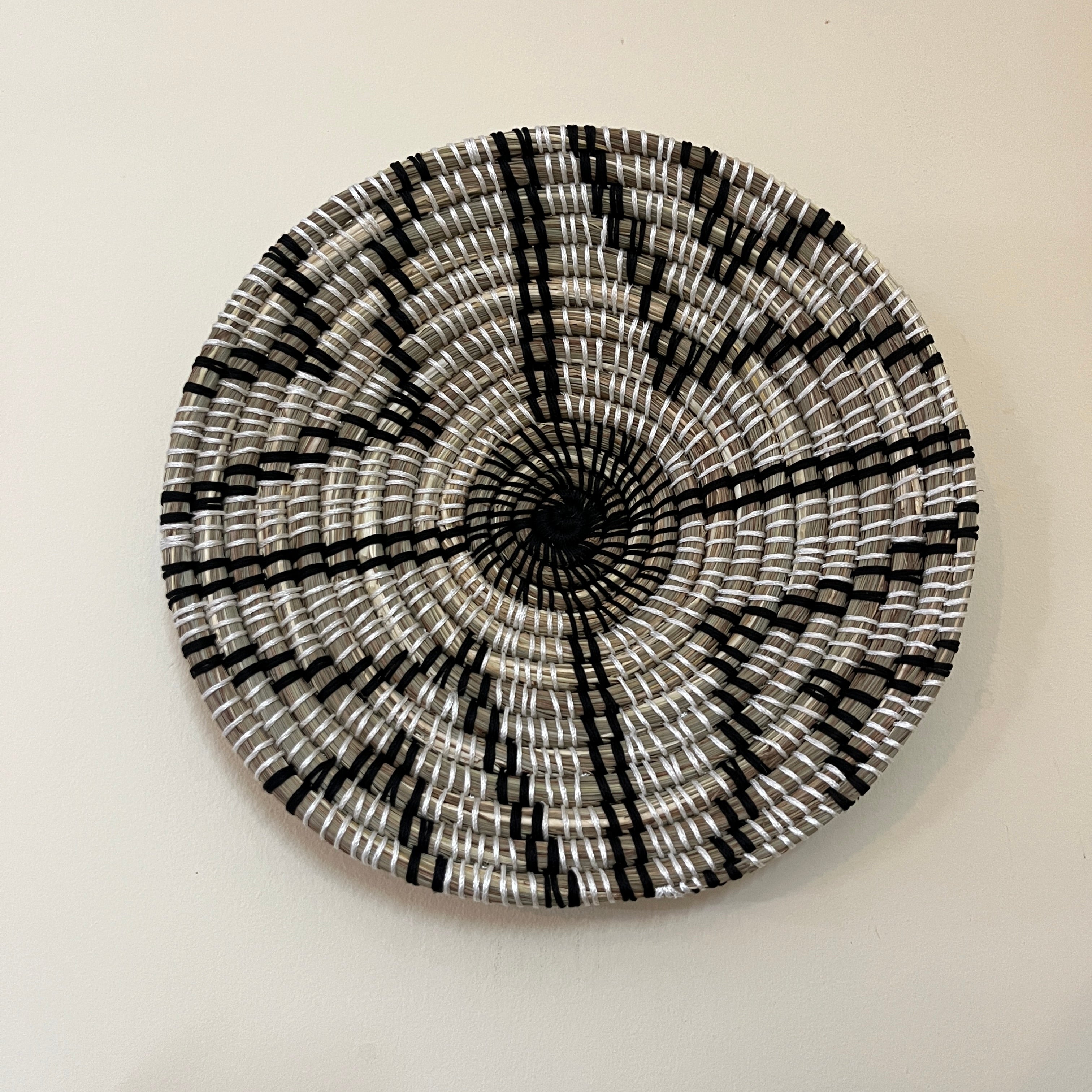 Majestic Flora - Handwoven Sabai Grass Wall Hanging Basket / Plate