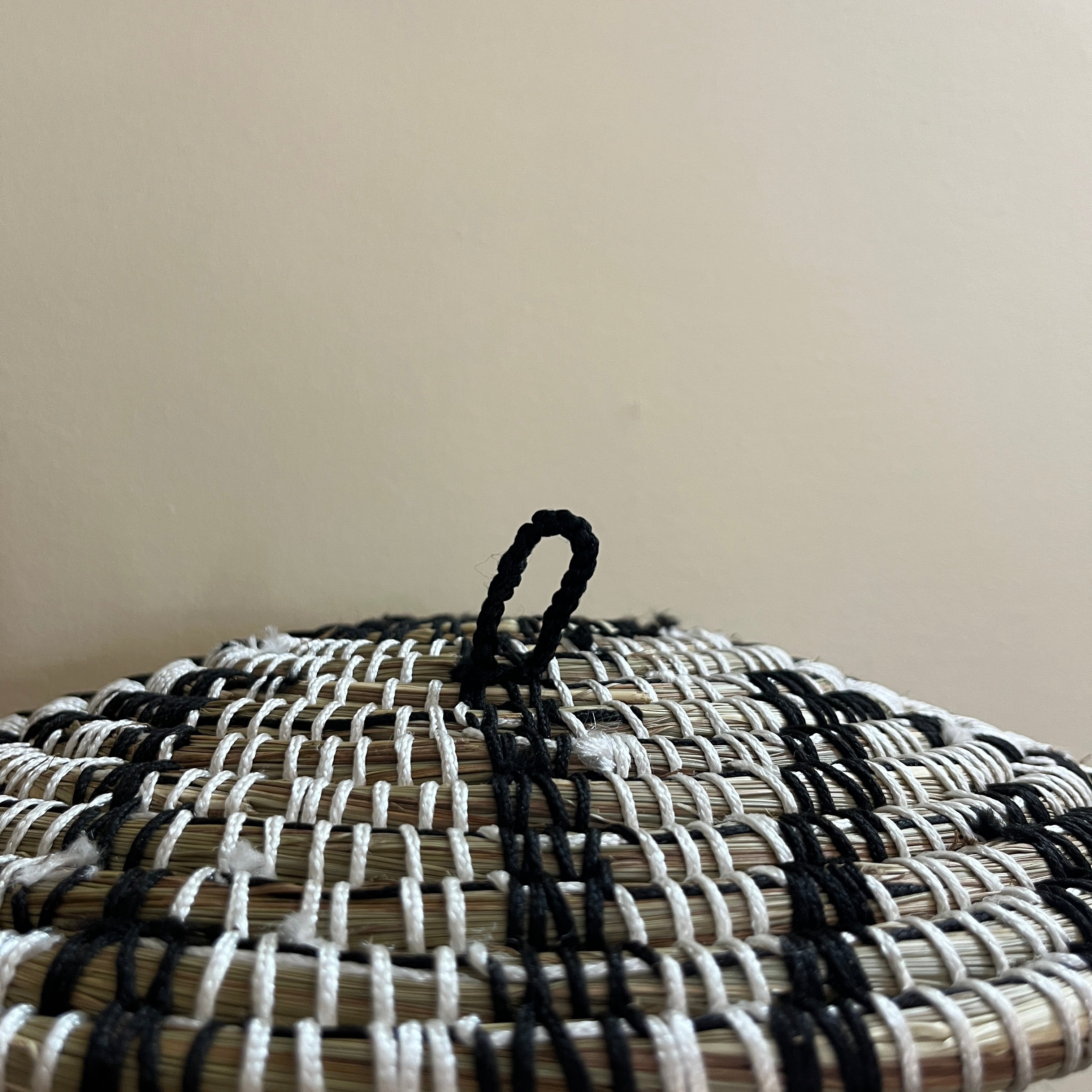 Majestic Flora - Handwoven Sabai Grass Wall Hanging Basket / Plate