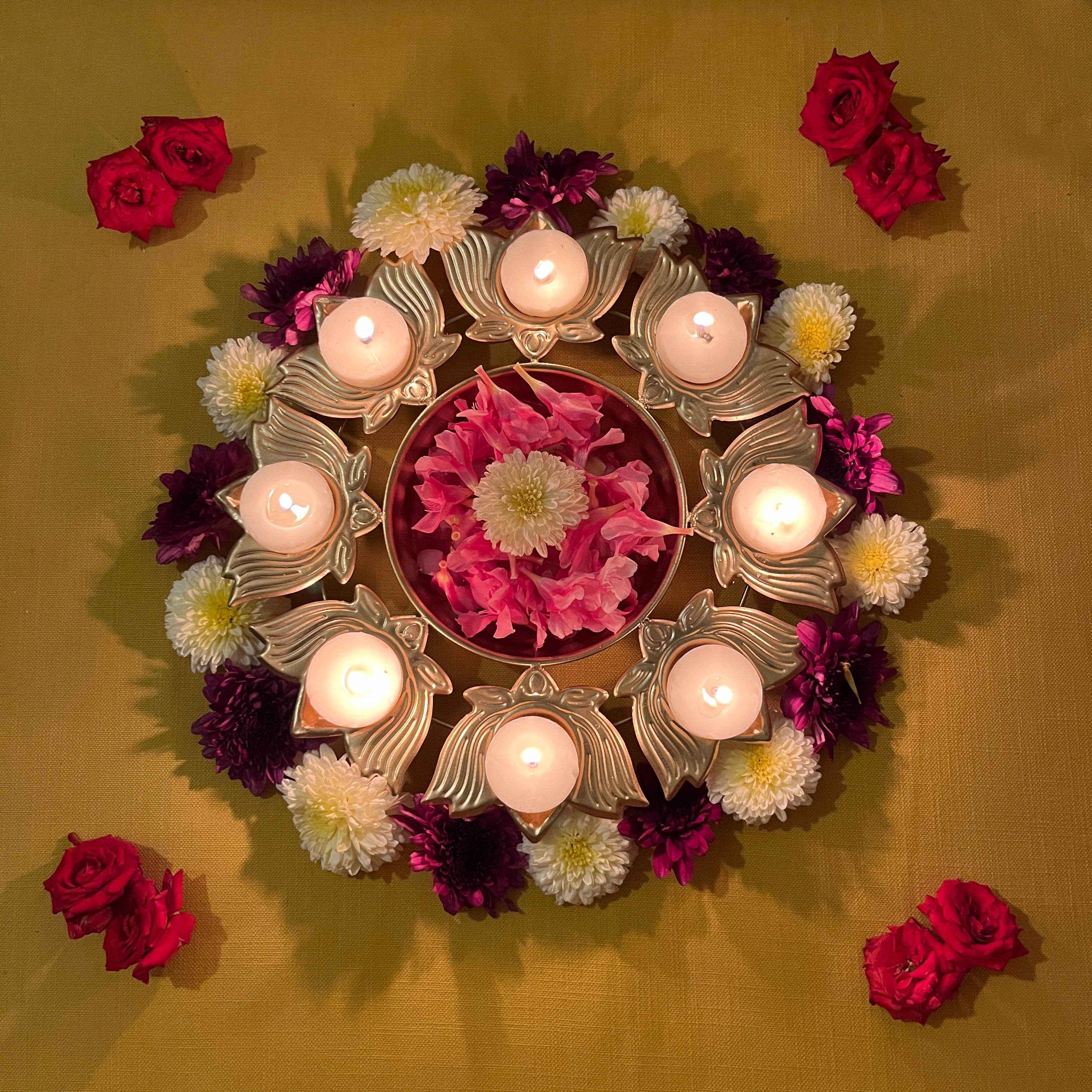 Lotus Shaped Flower Urli Bowl with 8 Diyas